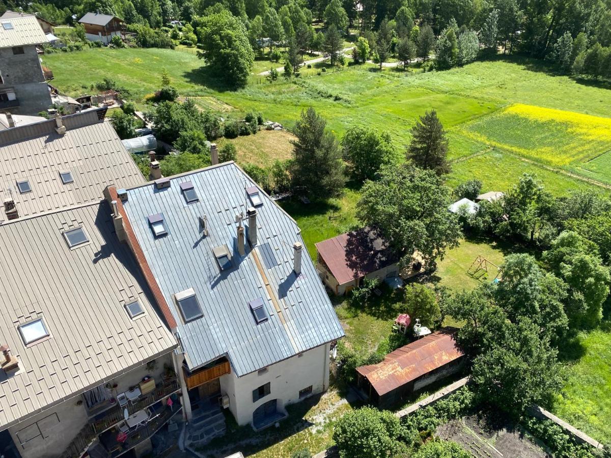 Appartement Dans Une Maison De Pays Briançon Zewnętrze zdjęcie